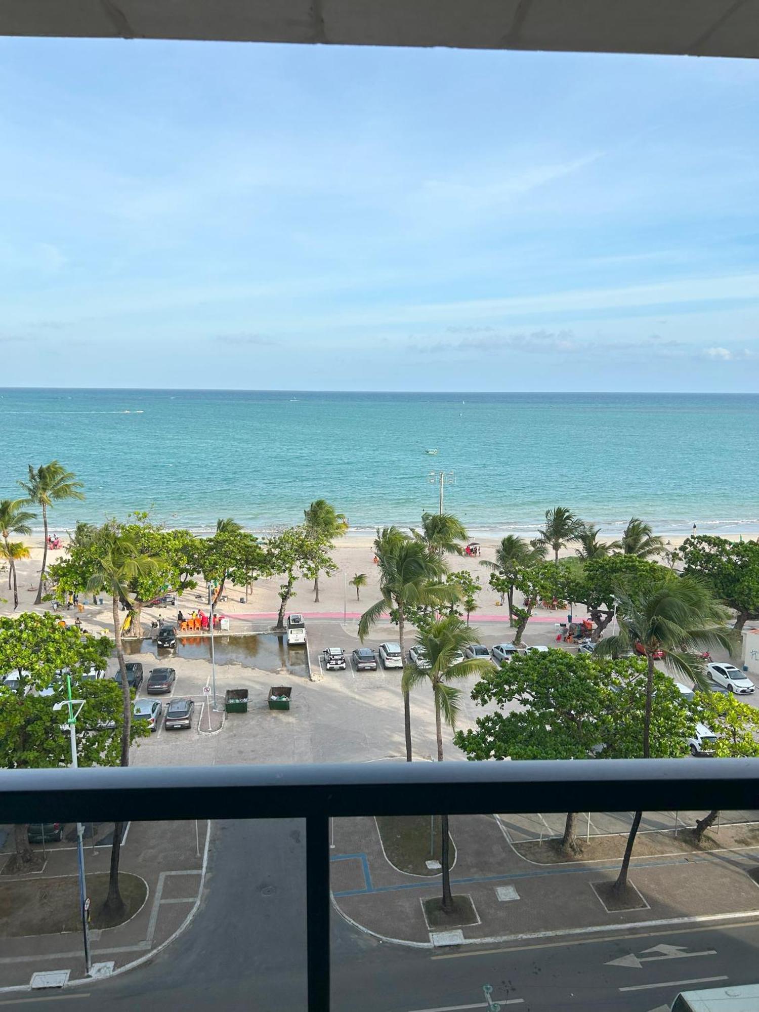 Flat Na Beira Mar De Pajucara * Maceió